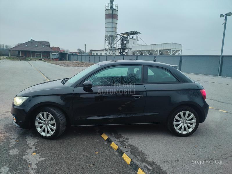 Audi A1 NOV PLIVAJUĆI