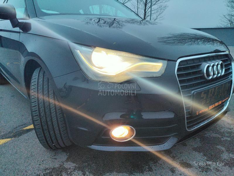Audi A1 NOV PLIVAJUĆI