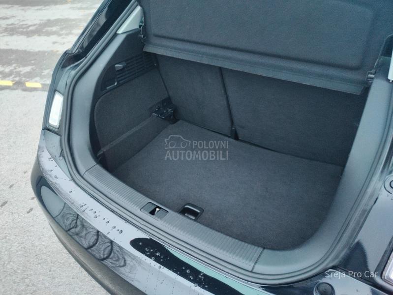 Audi A1 NOV PLIVAJUĆI