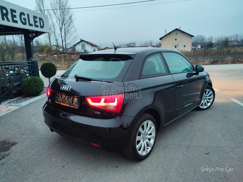 Audi A1 NOV PLIVAJUĆI