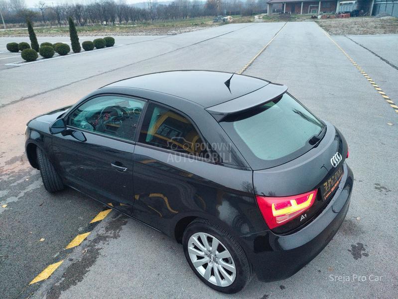 Audi A1 NOV PLIVAJUĆI