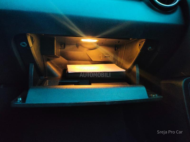 Audi A1 NOV PLIVAJUĆI