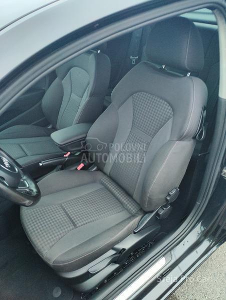 Audi A1 NOV PLIVAJUĆI