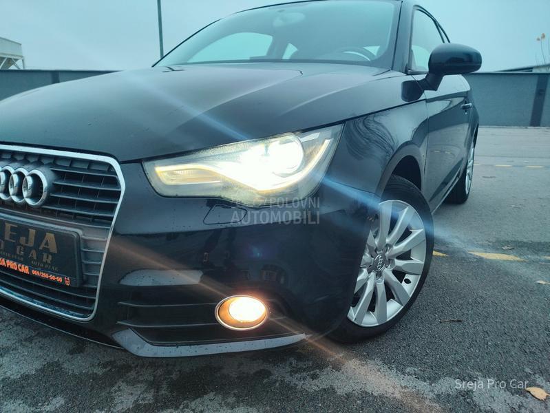 Audi A1 NOV PLIVAJUĆI