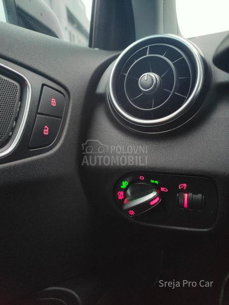 Audi A1 NOV PLIVAJUĆI