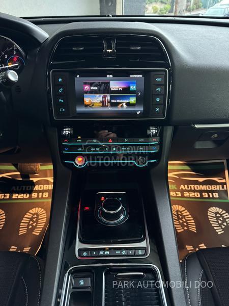Jaguar F pace R Sport AWD Kam.