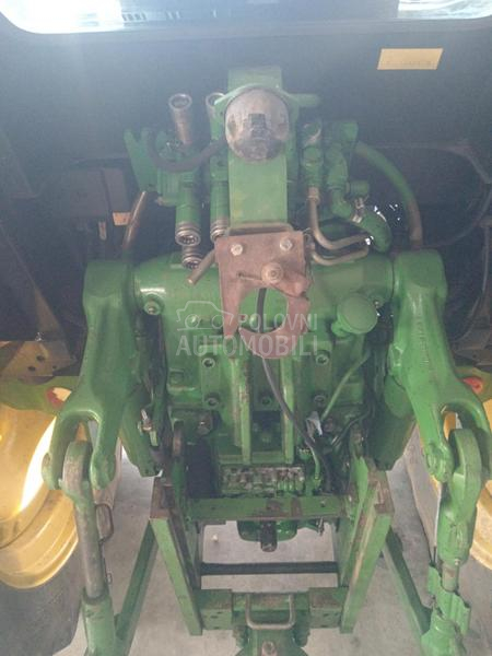 John Deere 5720