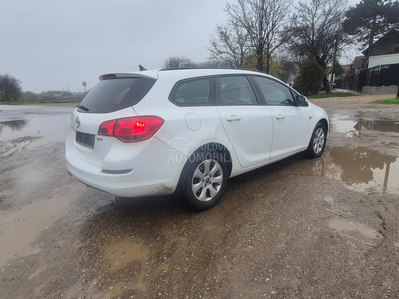 Opel Astra J 2.0cdti