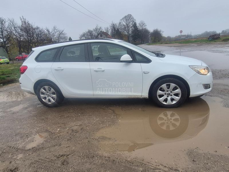 Opel Astra J 2.0cdti