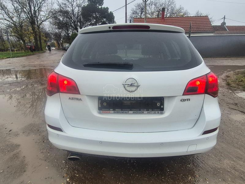 Opel Astra J 2.0cdti