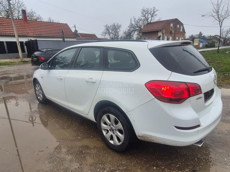 Opel Astra J 2.0cdti