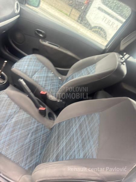 Renault Clio 1.5sci 2006. god. -  kompletan auto u delovima