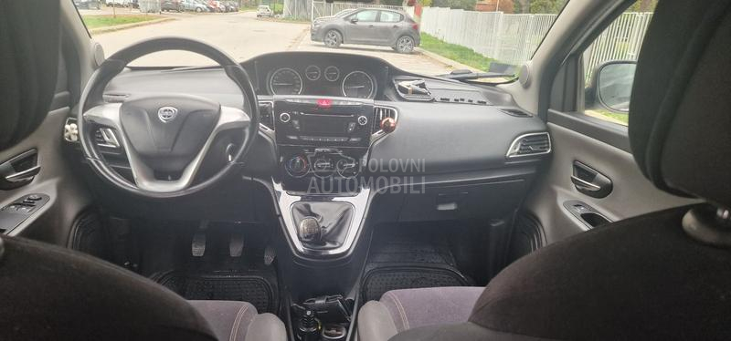 Lancia Ypsilon 1.3 mjtd