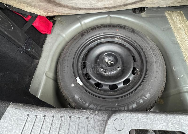 Ford Fiesta 1.6tdci nawi holand