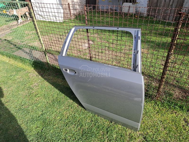 Zadnja desna vrata karavan