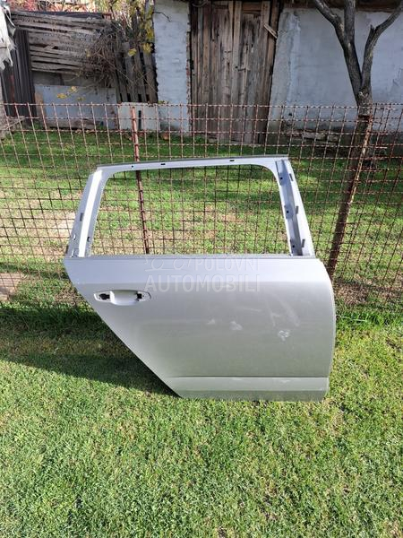 Zadnja desna vrata karavan