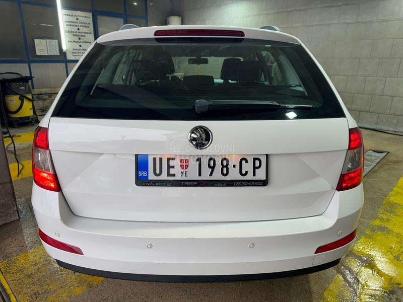 Škoda Octavia D S G