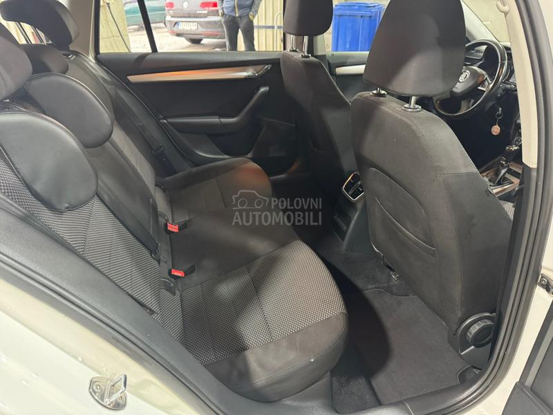 Škoda Octavia D S G