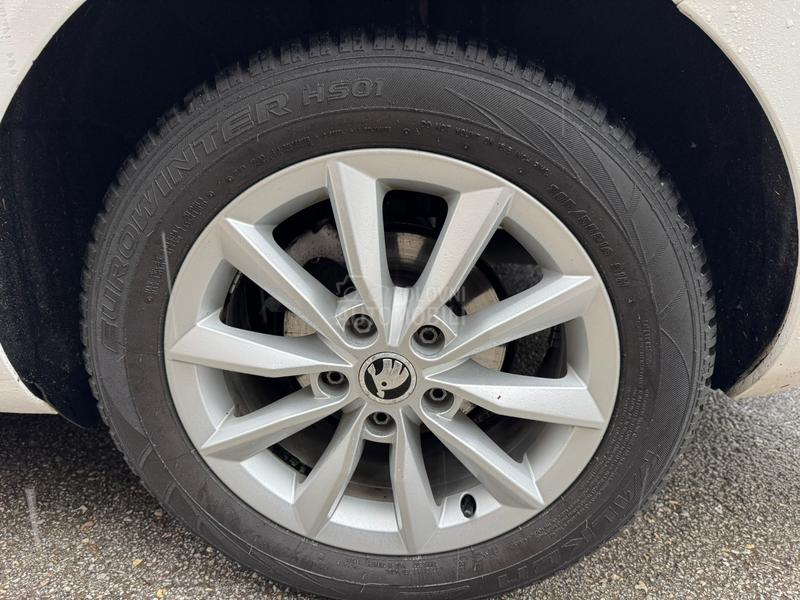 Škoda Octavia D S G