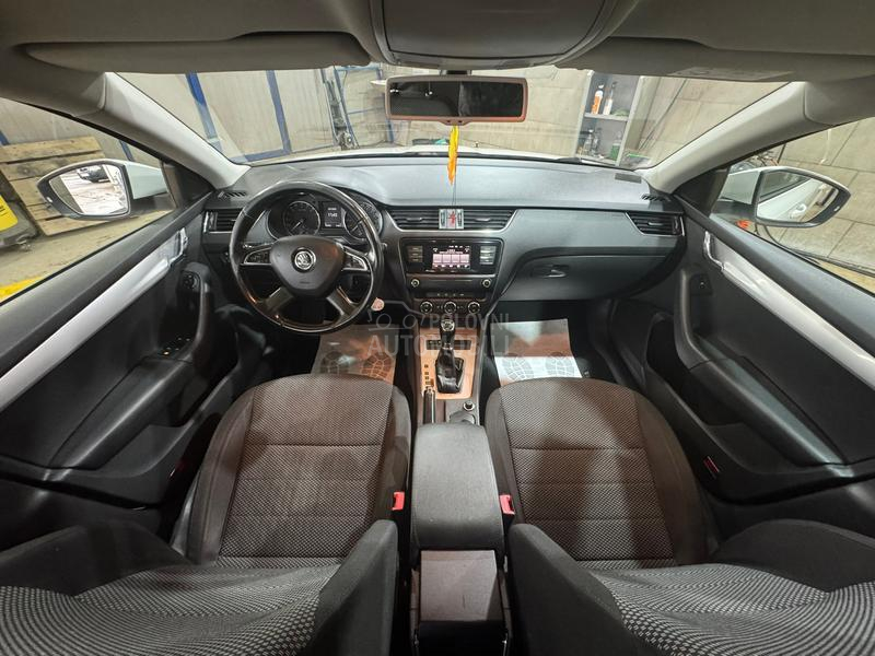 Škoda Octavia D S G