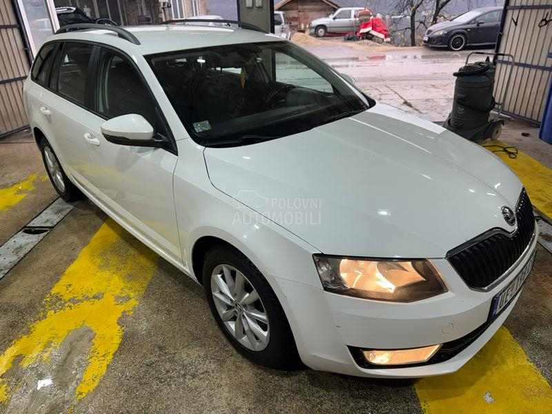 Škoda Octavia D S G