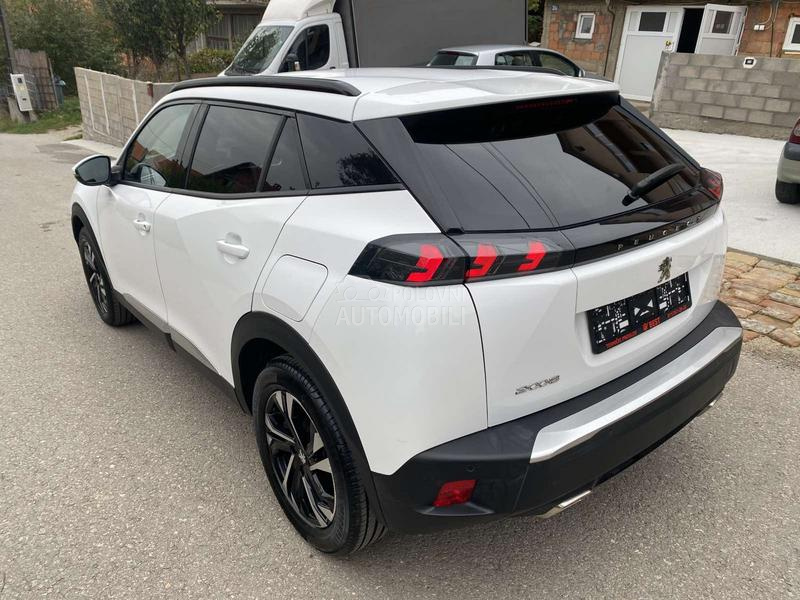 Peugeot 2008 1.2 ALLURE VIRT