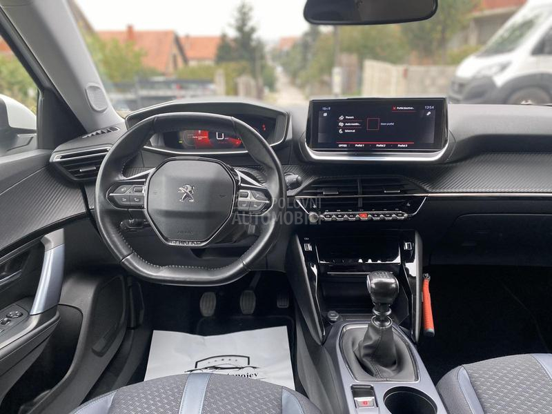 Peugeot 2008 1.2 ALLURE VIRT
