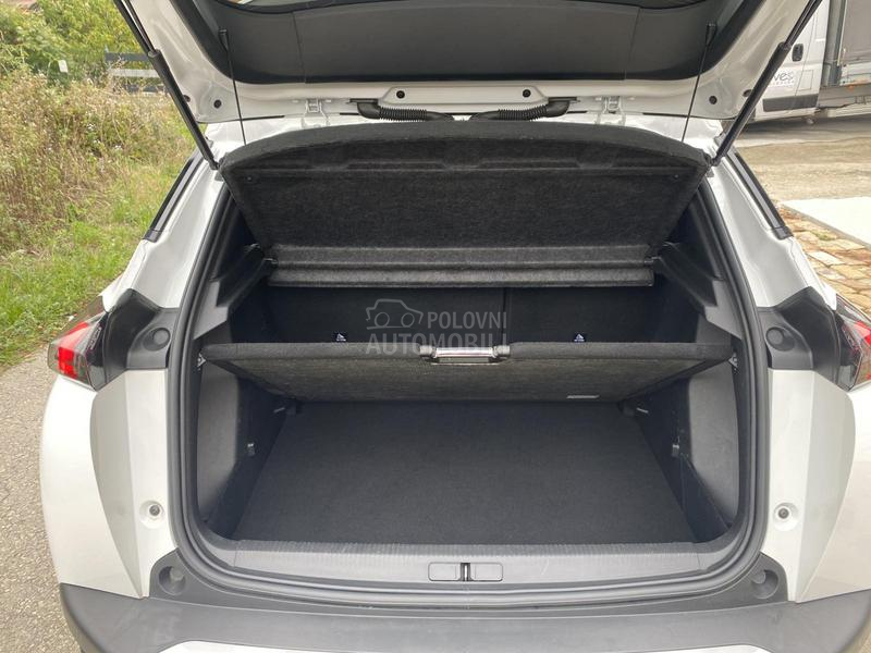 Peugeot 2008 1.2 ALLURE VIRT