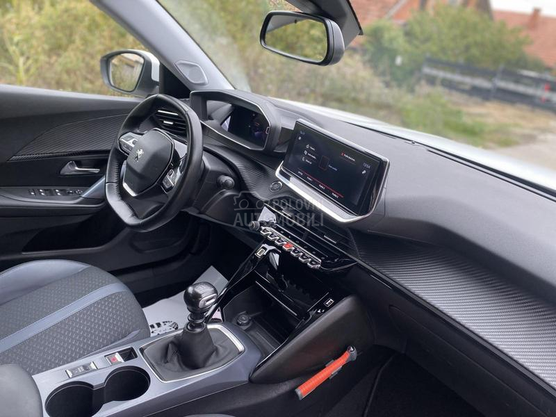 Peugeot 2008 1.2 ALLURE VIRT