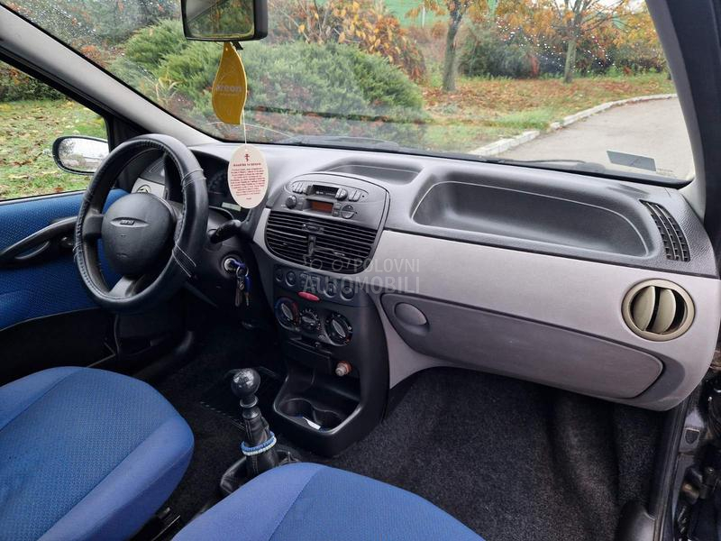 Fiat Punto 1.2 8v