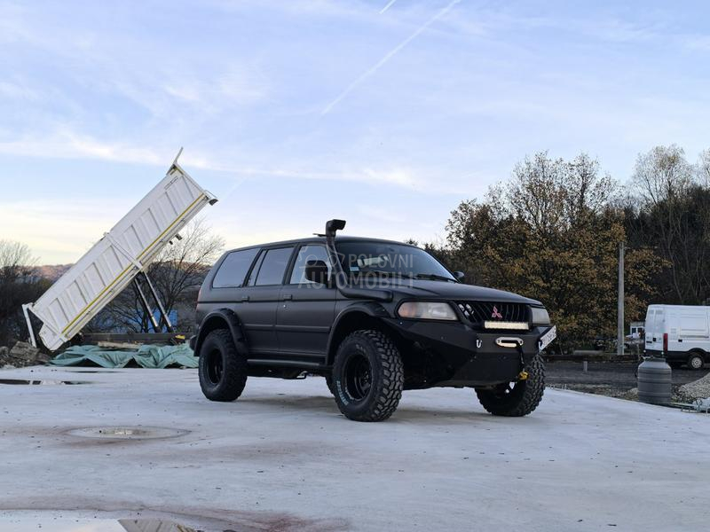 Mitsubishi Pajero Sport 