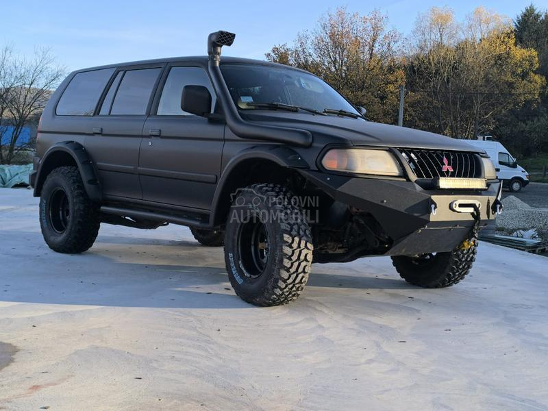 Mitsubishi Pajero Sport 