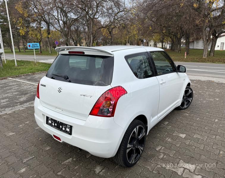 Suzuki Swift 1.5 Sport