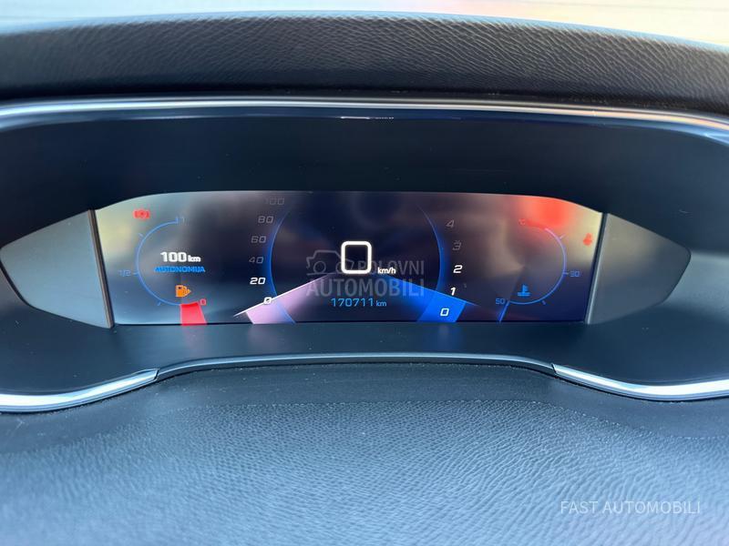 Peugeot 308 1.5 HDI Virtual/Led