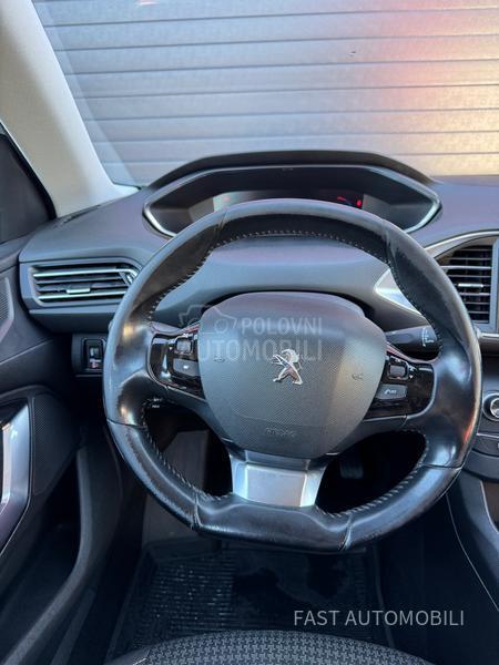 Peugeot 308 1.5 HDI Virtual/Led