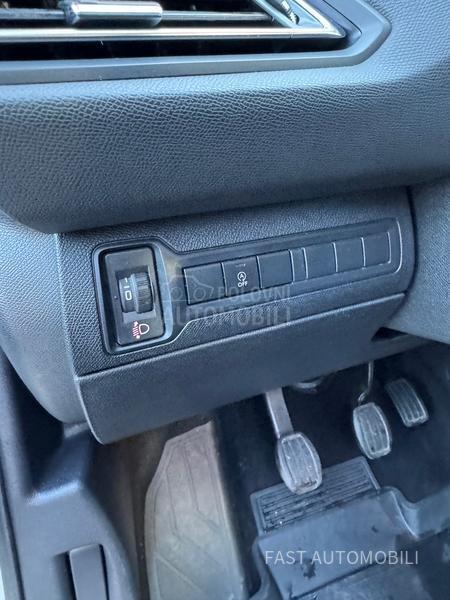 Peugeot 308 1.5 HDI Virtual/Led