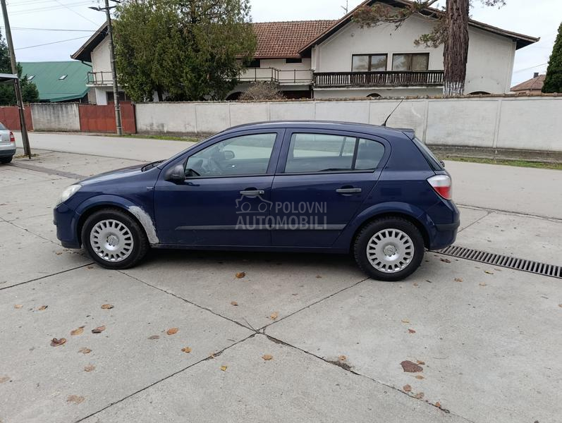 Opel Astra H 