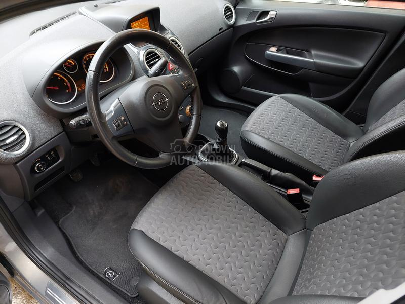 Opel Corsa D 1.3CDTI Cosmo/FUL