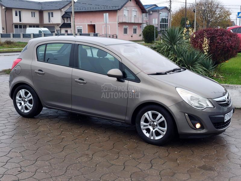 Opel Corsa D 1.3CDTI Cosmo/FUL