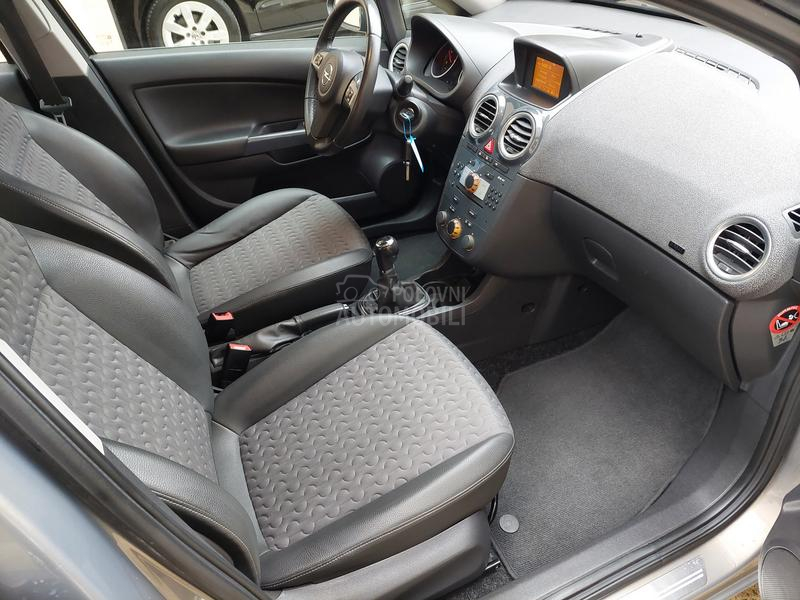 Opel Corsa D 1.3CDTI Cosmo/FUL