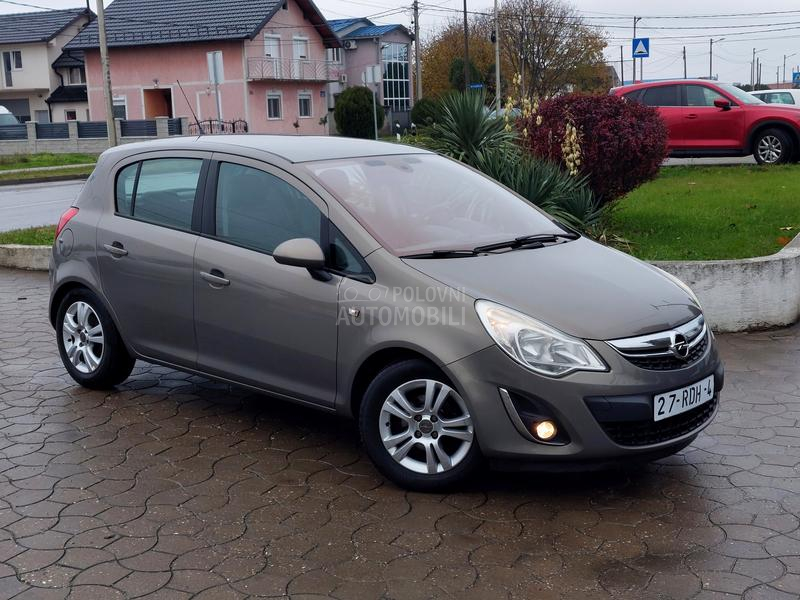 Opel Corsa D 1.3CDTI Cosmo/FUL