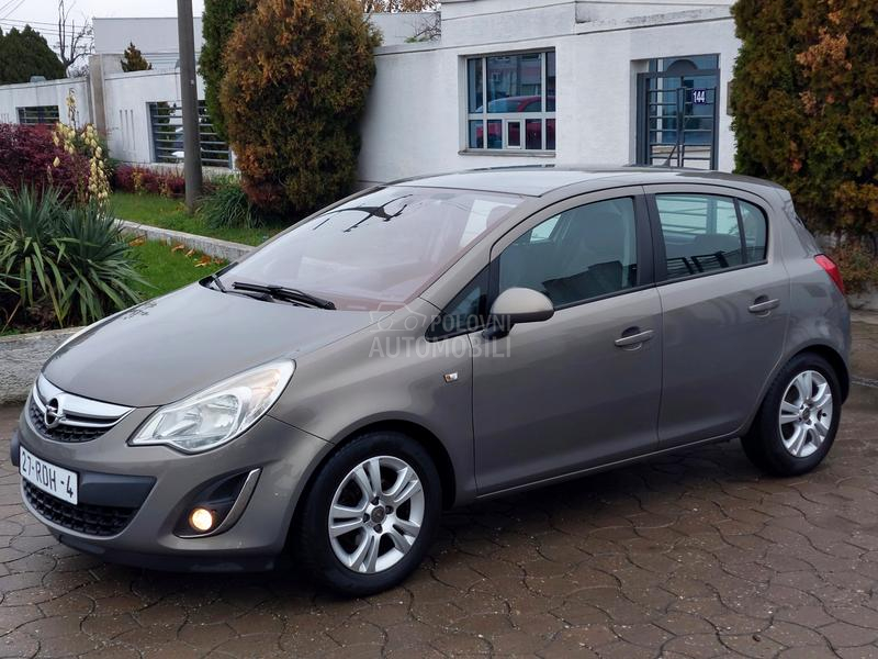 Opel Corsa D 1.3CDTI Cosmo/FUL