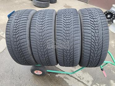 Hankook 225/55 R18 Zimska