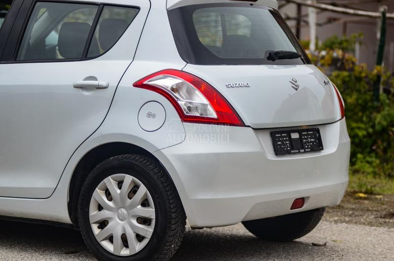 Suzuki Swift 