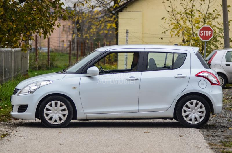 Suzuki Swift 