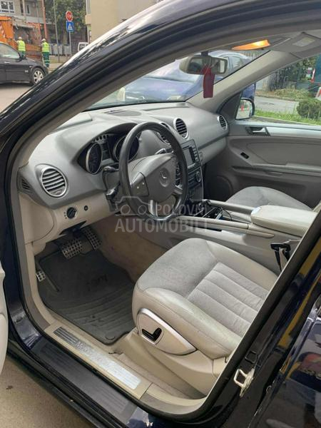 Mercedes Benz ML 320 