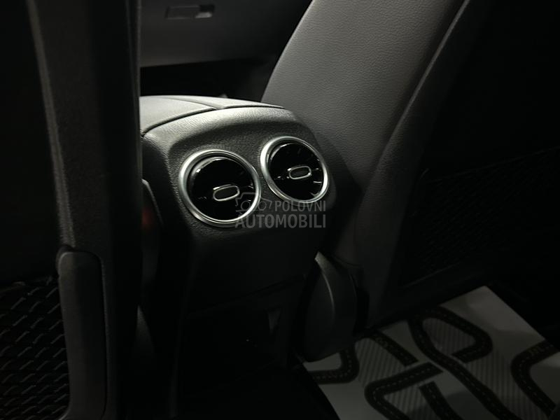 Mercedes Benz CLA 200 AMG PAN AMB 163hp