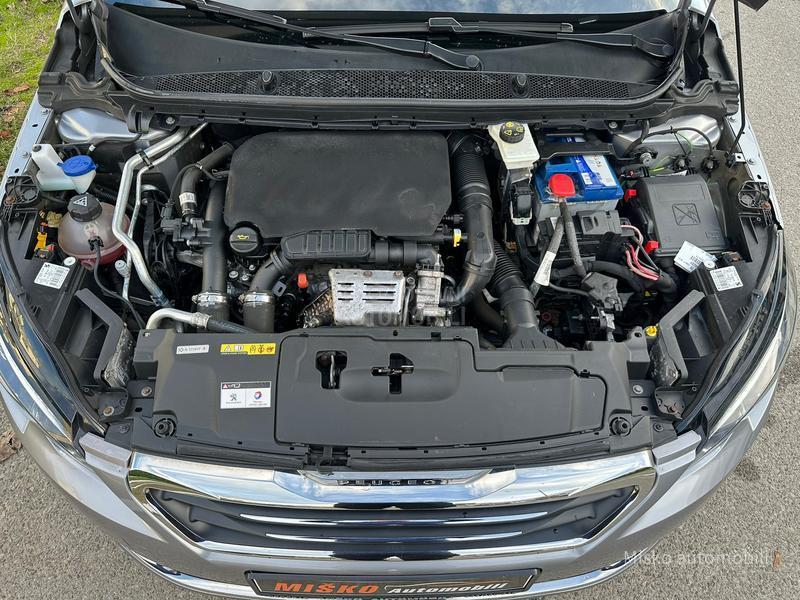 Peugeot 308 1.2 i Aut Kam Pano