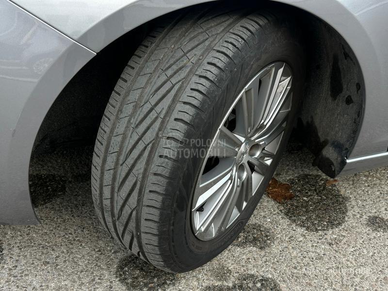 Peugeot 308 1.2 i Aut Kam Pano