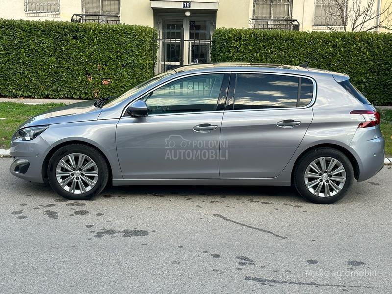 Peugeot 308 1.2 i Aut Kam Pano